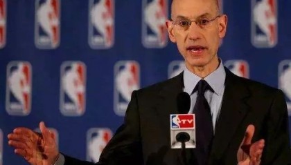  昂热主帅赛后批评裁判判罚引争议  