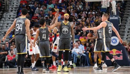  勇士绝杀雷霆终结对手七连胜势头  